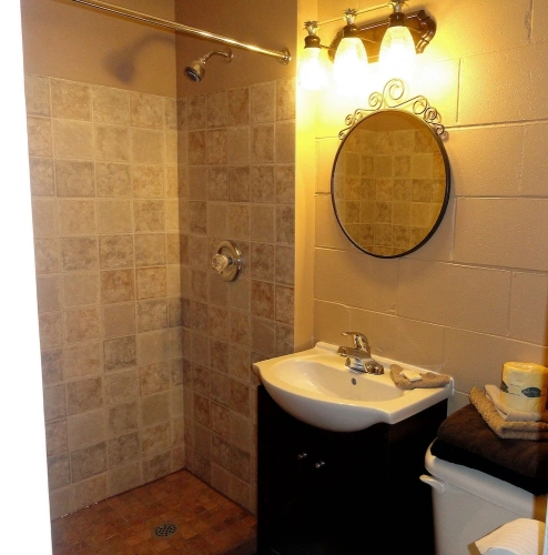 1 Bedroom Suite