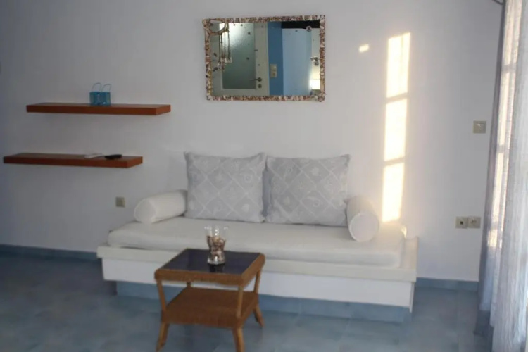 Innaxos Studios, Viewing Apollo Temple
