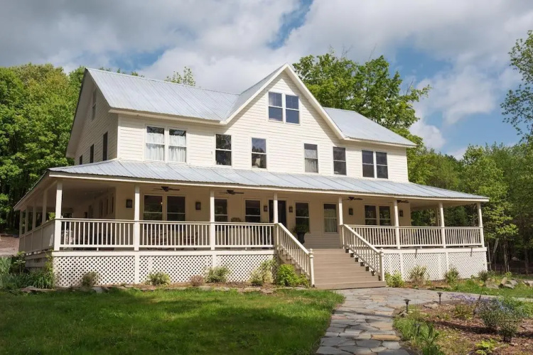 Stonehill's Farmhouse - Hudson Valley, NY