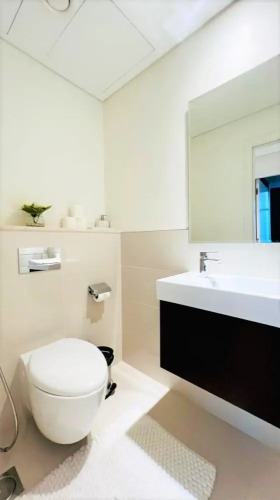 Luxurious Downtown Apt. with stunning views - Image 2