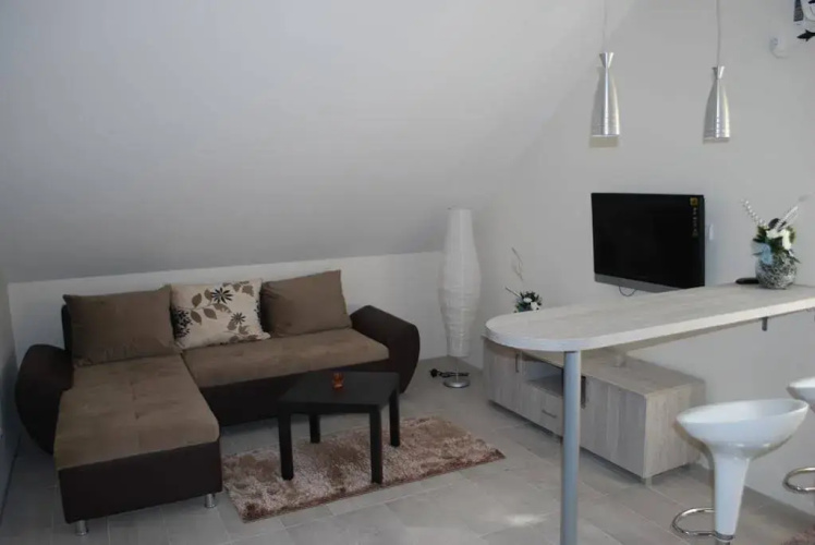 Franstal Apartments