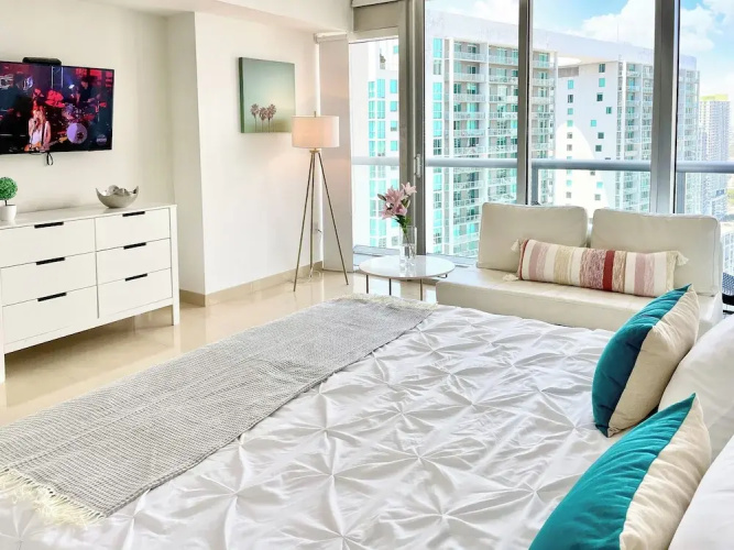 Miami Vacation Rentals - Brickell