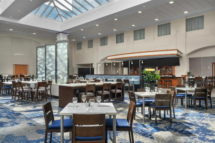 Embassy Suites by Hilton Boston at Logan Airport photo 33