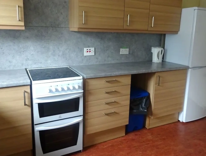6 Bedrooms Bed in Dorm