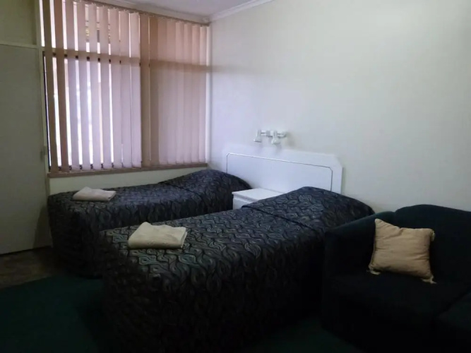 Grand Central Motel