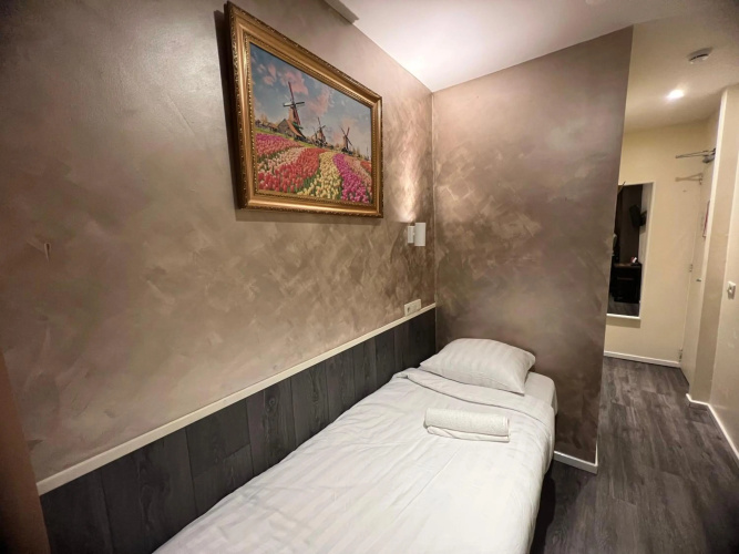 Budget Dam Hotel
