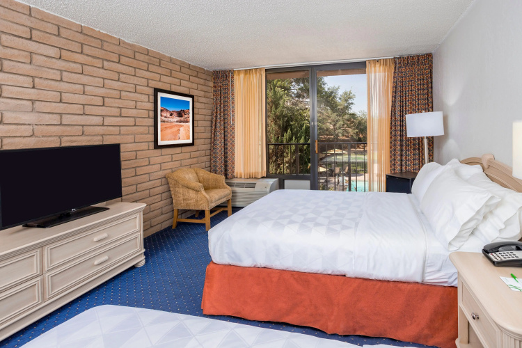Holiday Inn Canyon De Chelly by IHG
