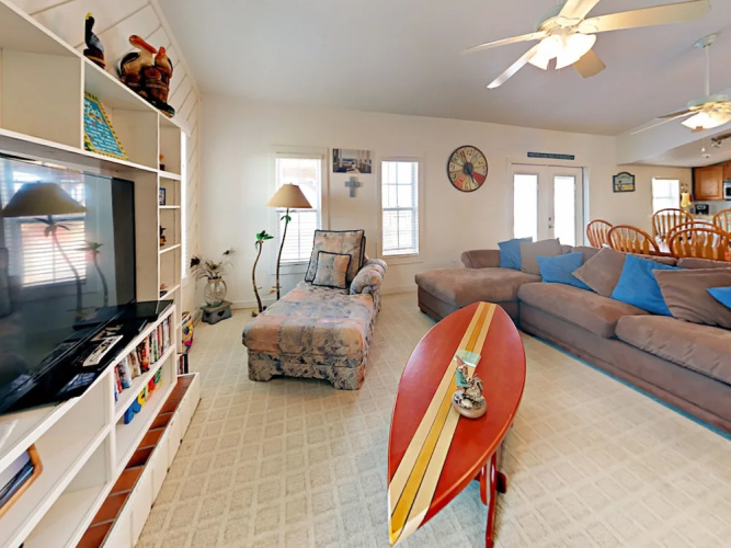 Split Level Stunner in Port Aransas by RedAwning