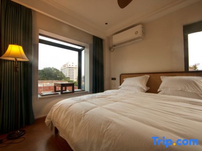 Standard Double room with view