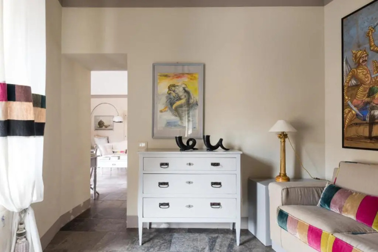 Jasmine Modica Luxury House