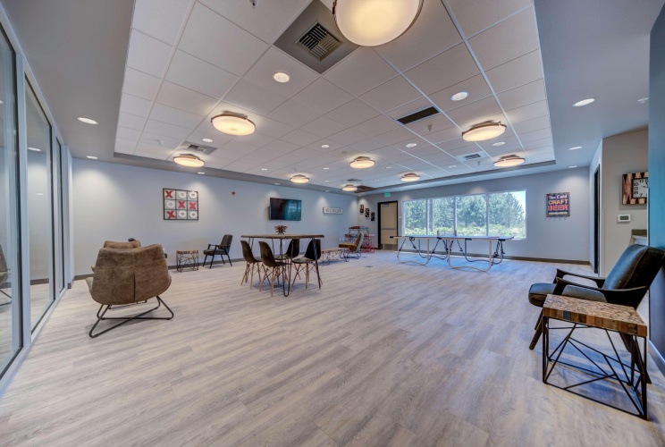 Best Western Premier Peppertree Inn at Bend photo 25