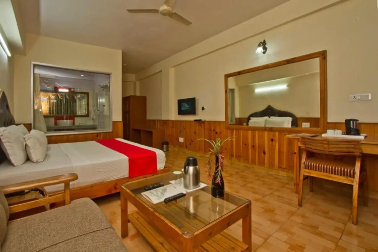 Deluxe Double room with balcony