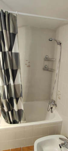 Apartamento en zona céntrica y tranquila.