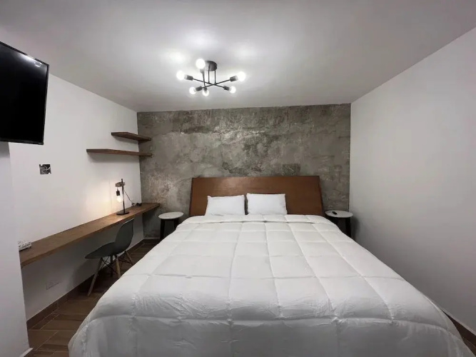 Posh Polanco Apts with Tv and Desk