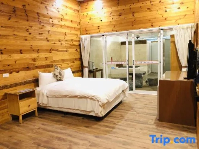 Double Chalet