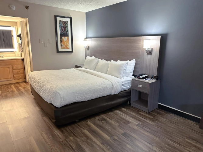 Clarion Inn