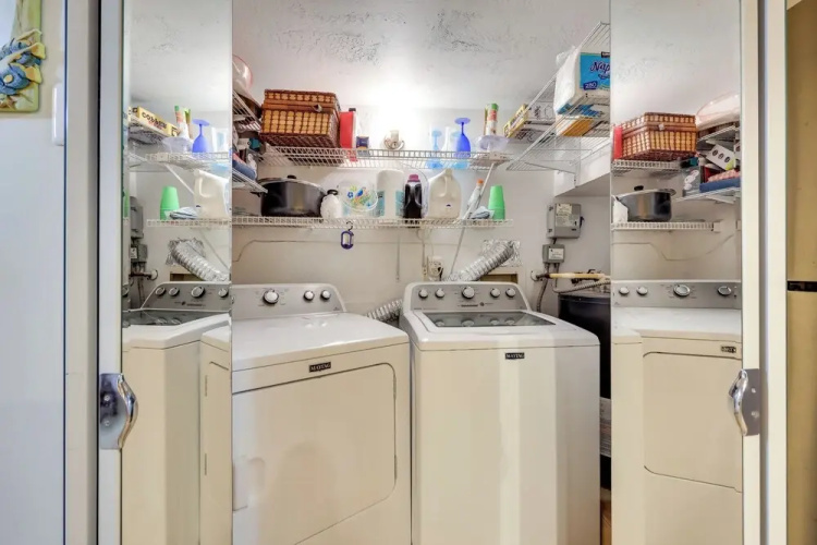 Serene St Augustine Townhome: Walk to Beach!