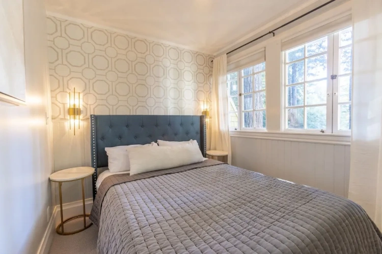 Classic Double room with balcony and with garden view