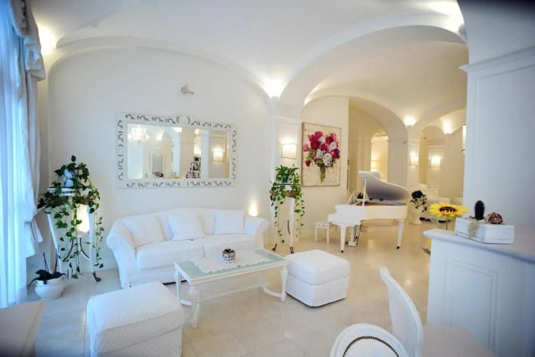 Minori Palace