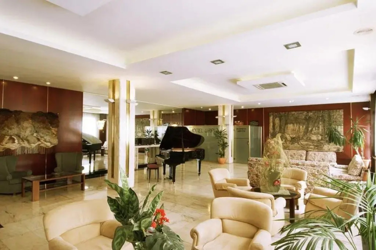 Hotel Urpi