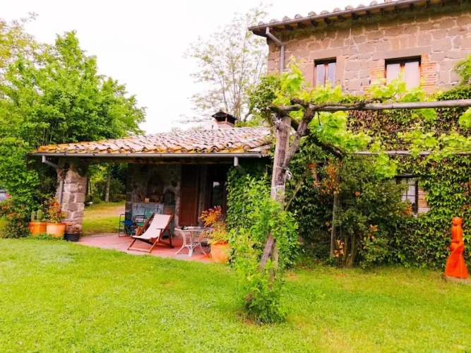 2 Bedrooms Cottage