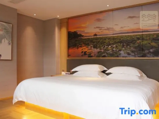 Luxury Family Suite with balcony