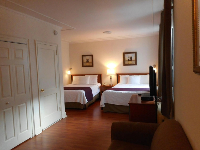 Hotel St-Denis