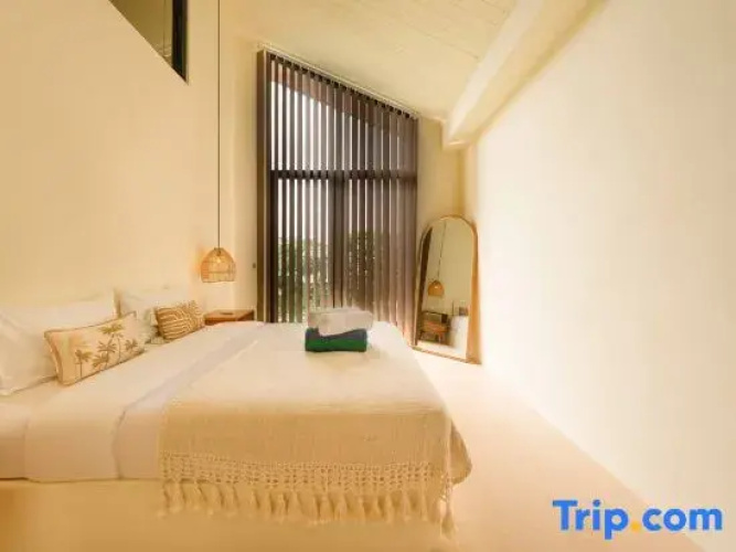 Modern 2BR Oasis with Pool in Balangan