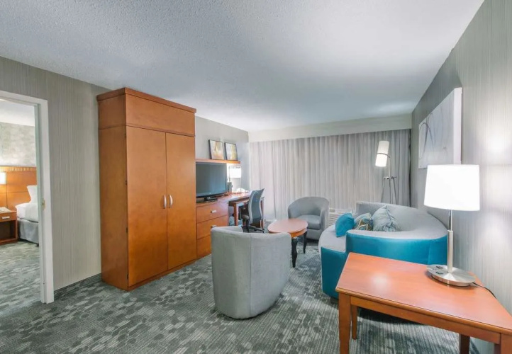 Courtyard Nashua