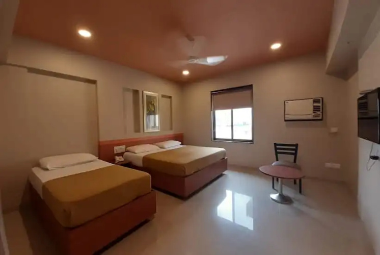 Hotel Sai Palace Express