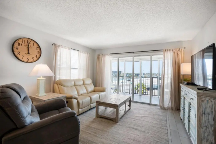405 Beach Place Condos
