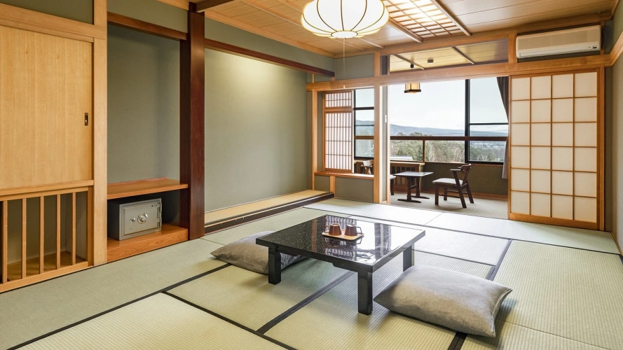 Standard room with mountain view