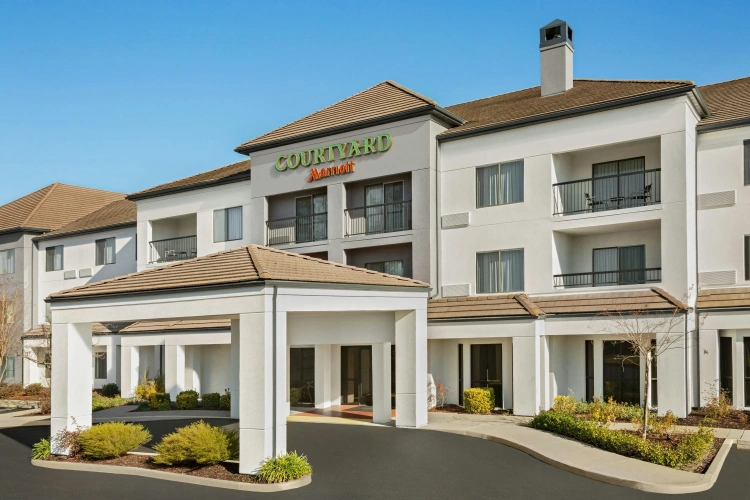 Courtyard Roseville