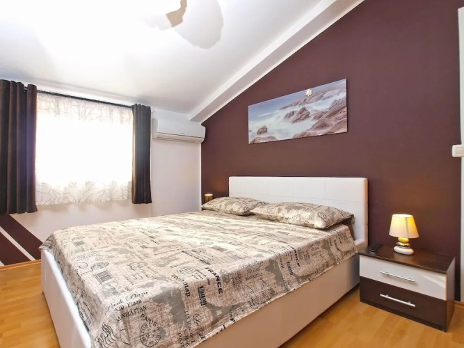 Apartment 1436