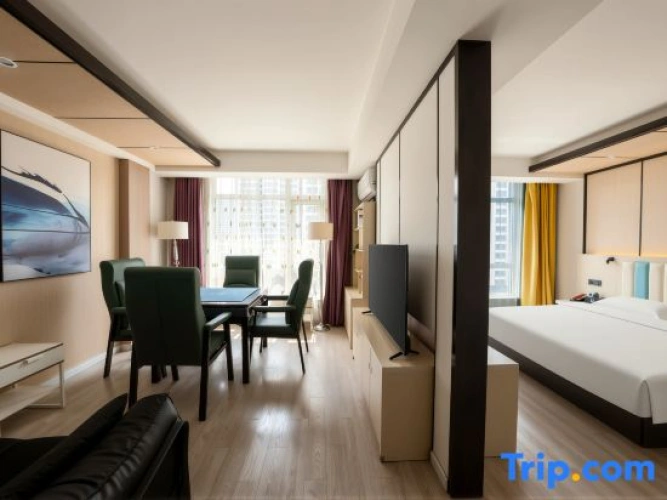 Deluxe Suite