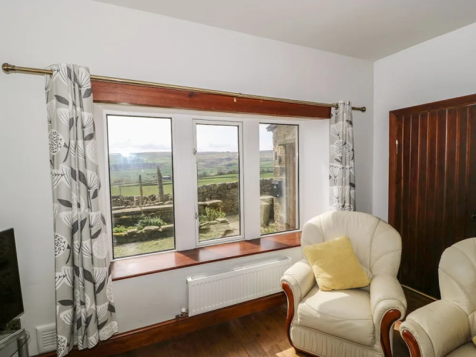 17 Upper Marsh Lane