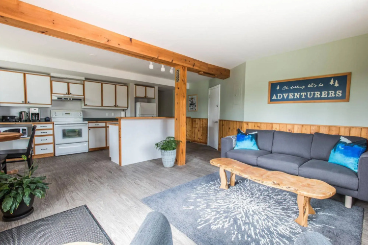 Urban Caribou Bed and Breakfast