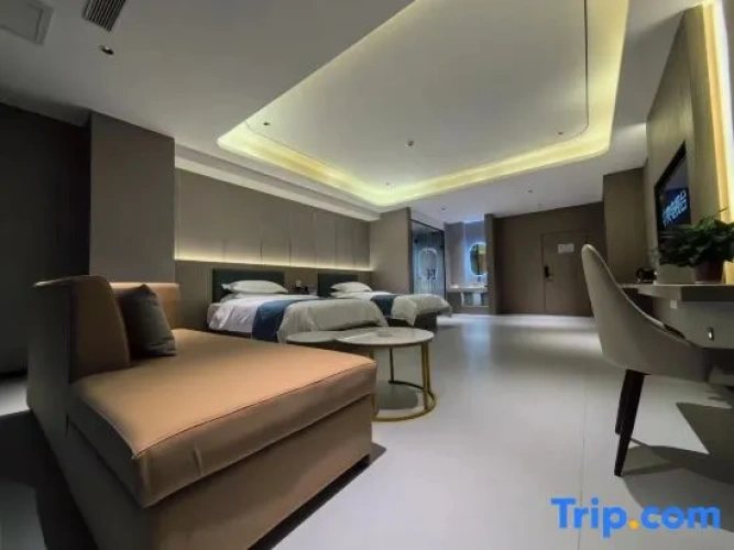Deluxe Triple room
