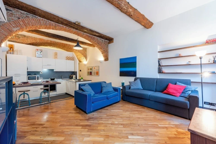 2 Bedrooms Apartment