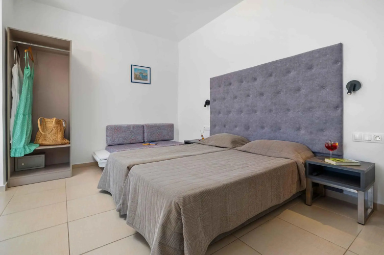 Ariadne- Apanema Studios and Apts