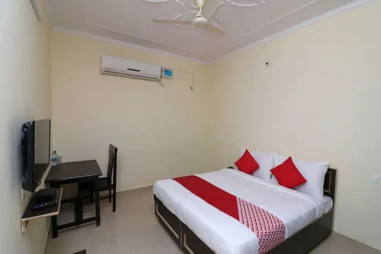 Shree Shyam Square By OYO Rooms