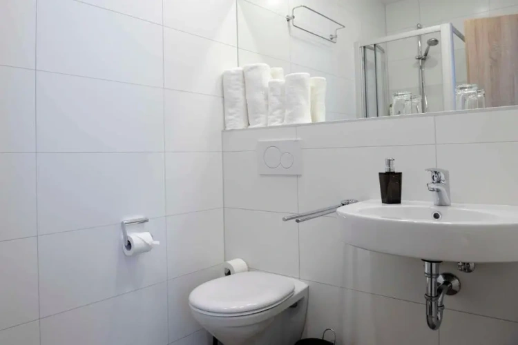 Economy Twin room