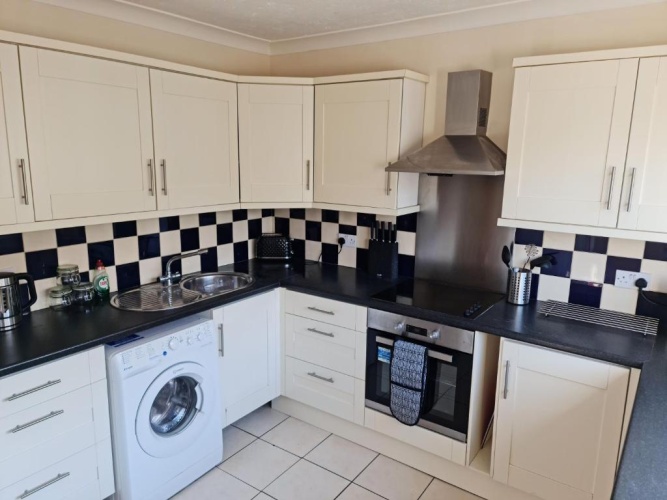 2 Bedrooms Apartment