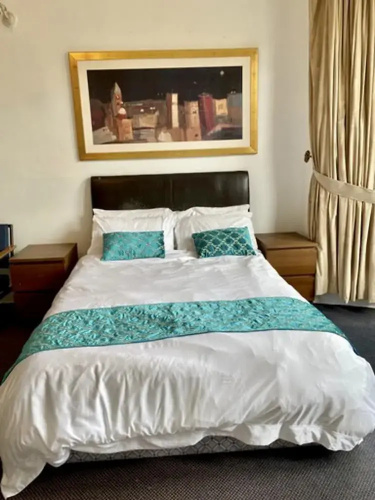 Large 5 Bedroom Flat in Marchmont, Edinburgh
