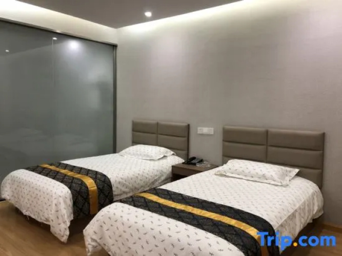 Yuyao Yijia Hotel