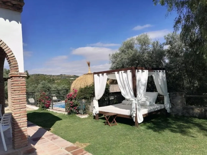 3 Bedrooms Cottage