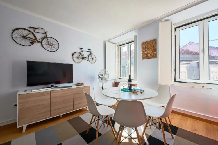 Aesthetic Riverview Apartment in Historical Lisbon