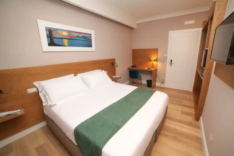 Deluxe Double room with courtyard view