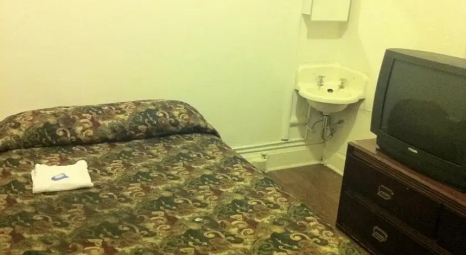 Budget Inn