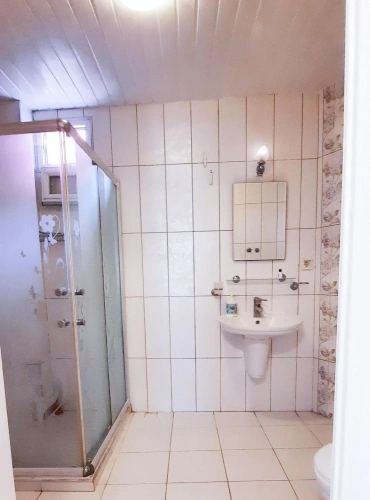 Comfort room
